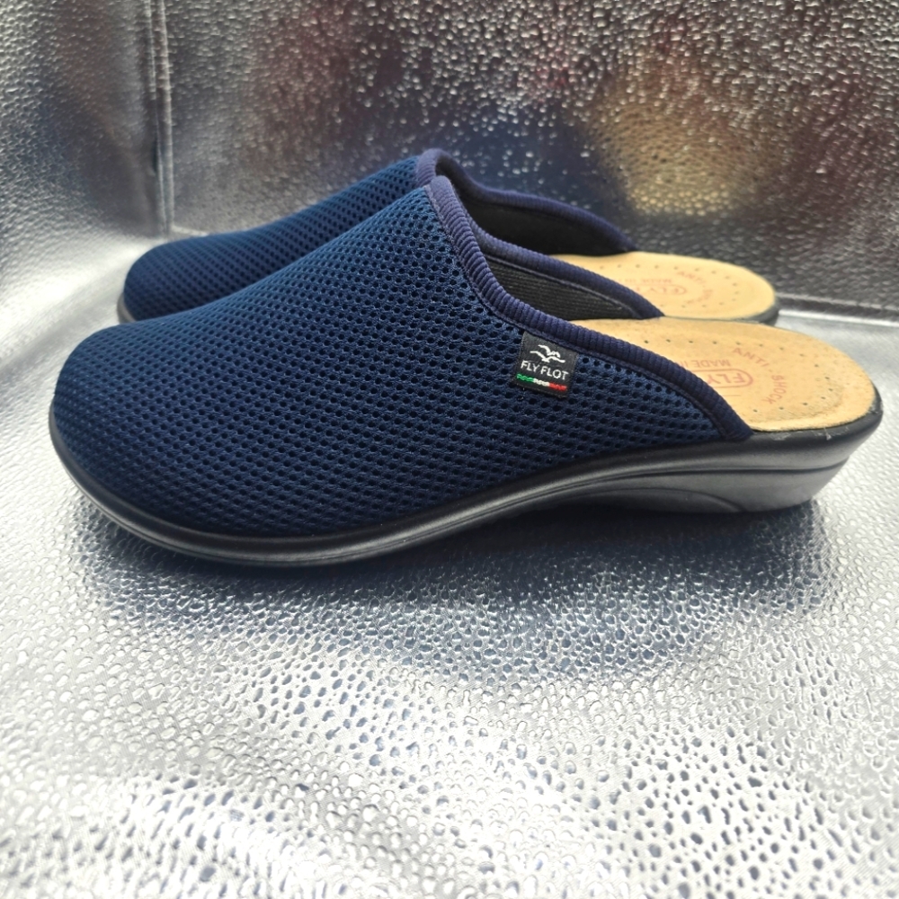 FLY FLOT slip foot shoes work or play size 9 women light weight